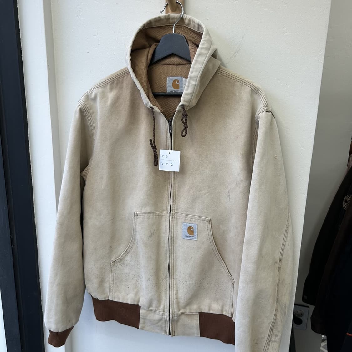 15319 - 칼하트 베이지 액티브 자켓 상품이미지2