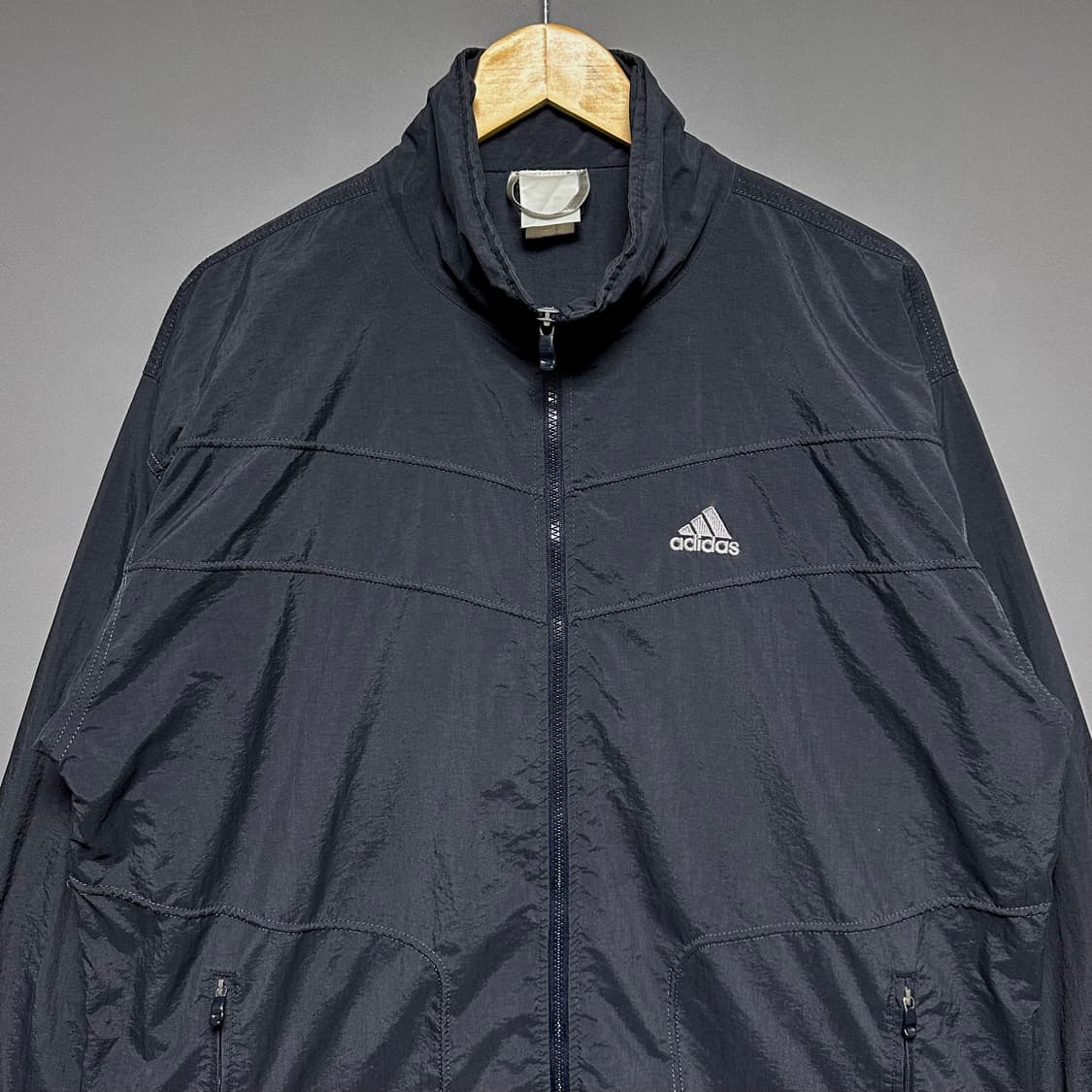 [XL]아디다스 챠콜 바람막이 상품이미지2