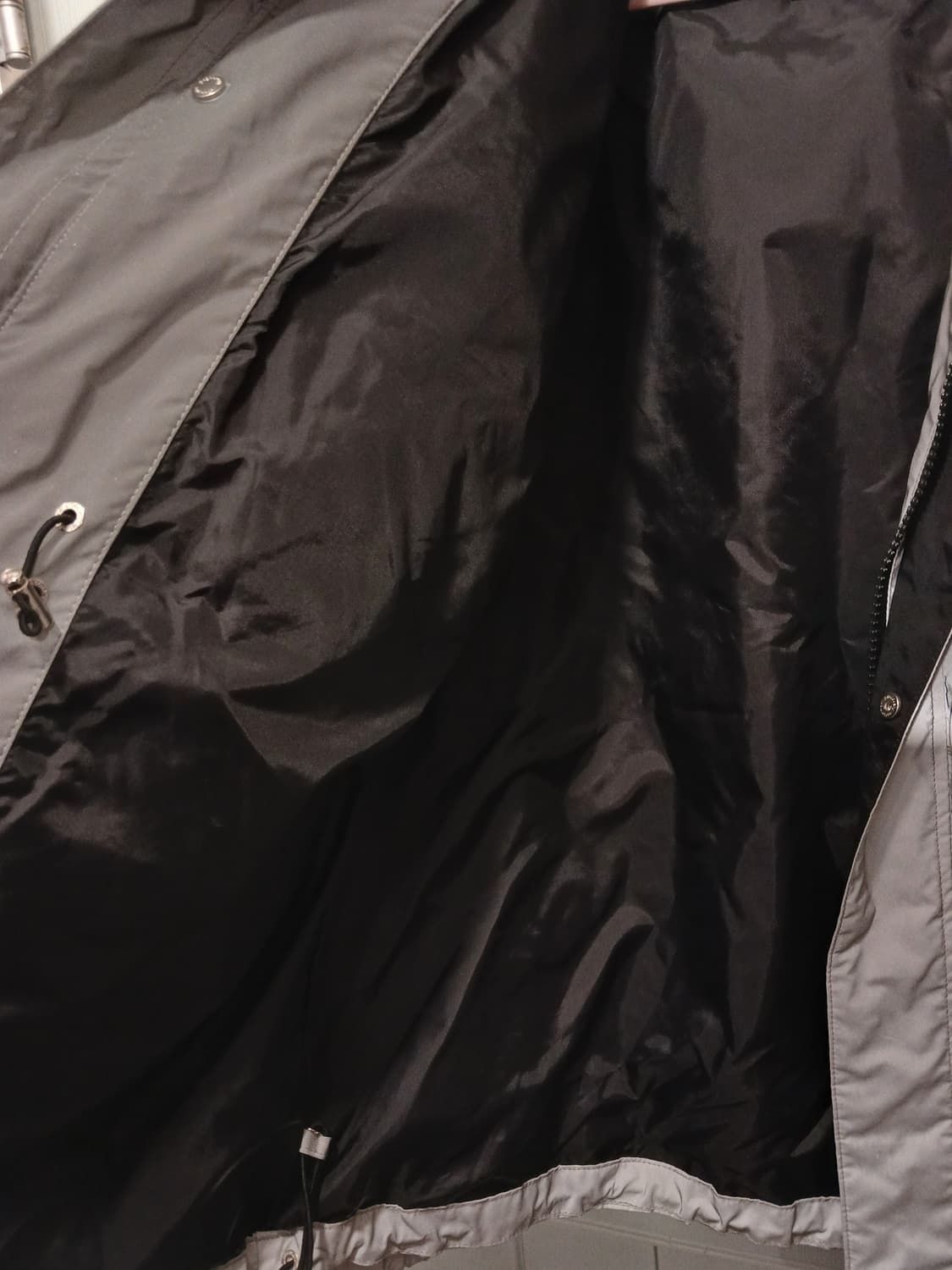 디스커버리 정품 여성 리플렉티브 반사판 후드 점퍼 95 사이즈 상품이미지3