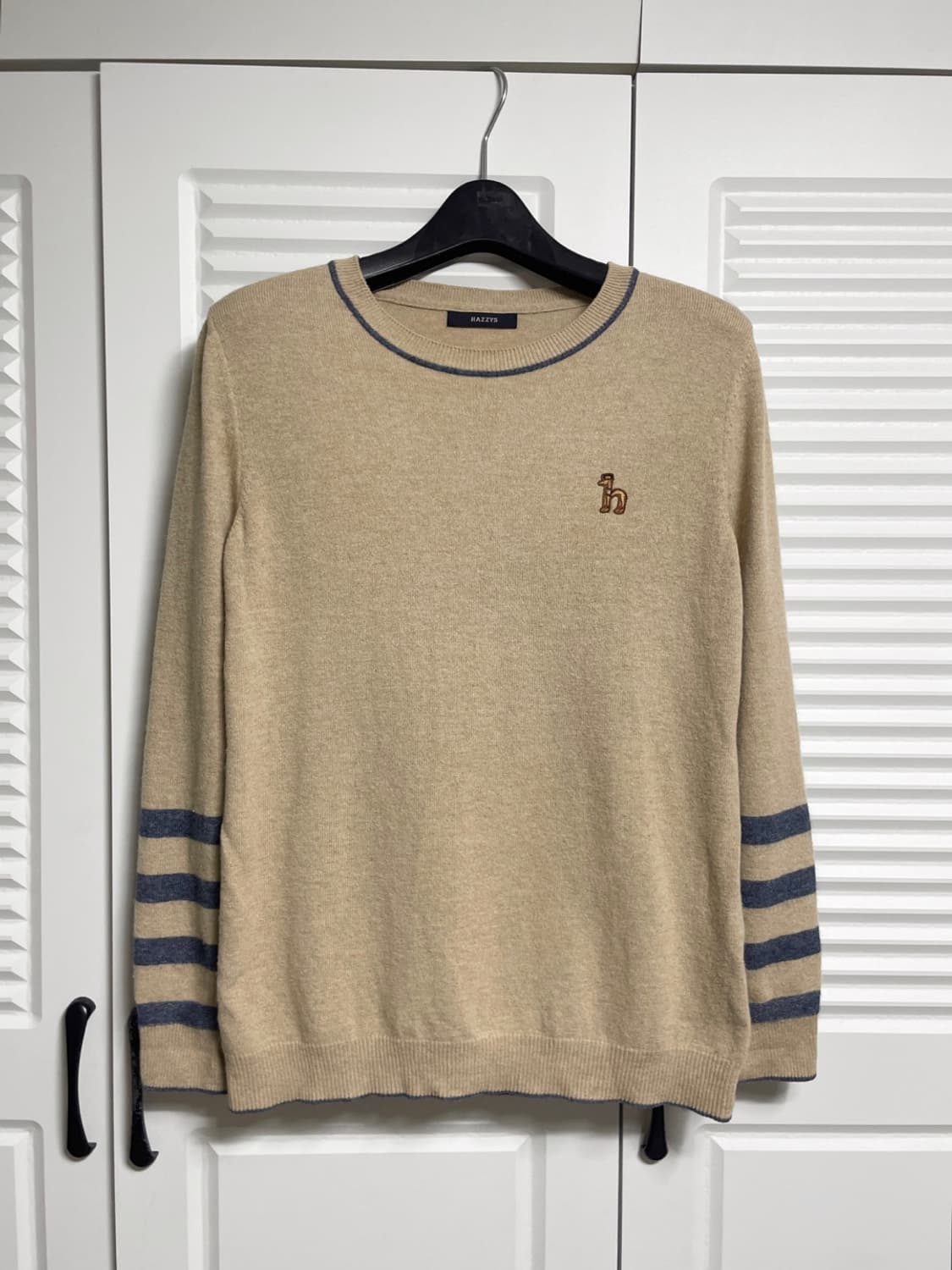 헤지스 니트 티셔츠 상품이미지1