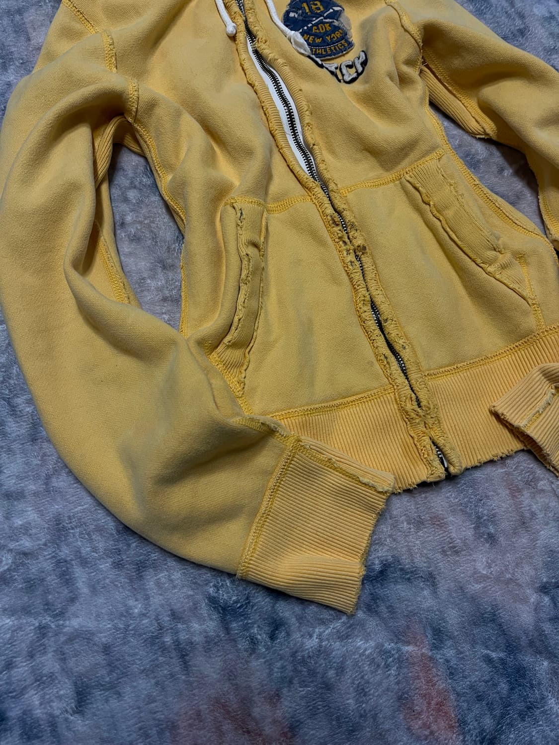 Abercrombie 00s y2k yellow hoodie 상품이미지4