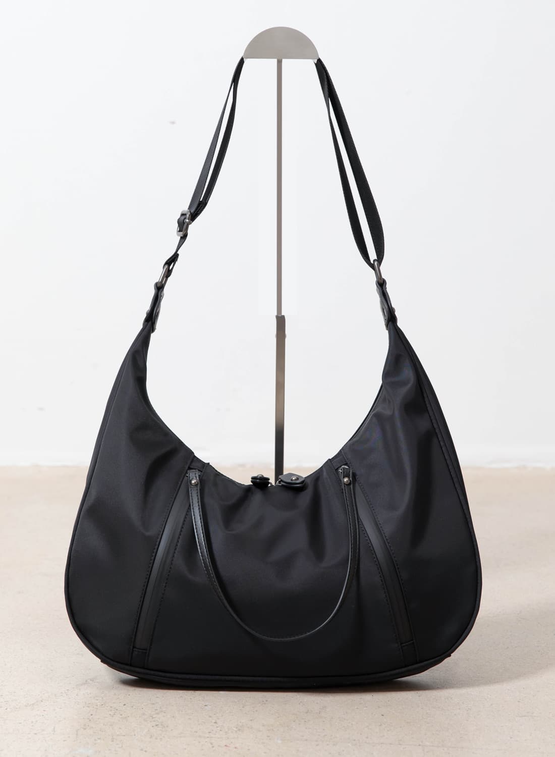 [새상품] 비긴202 나일론 호보백 상품이미지1