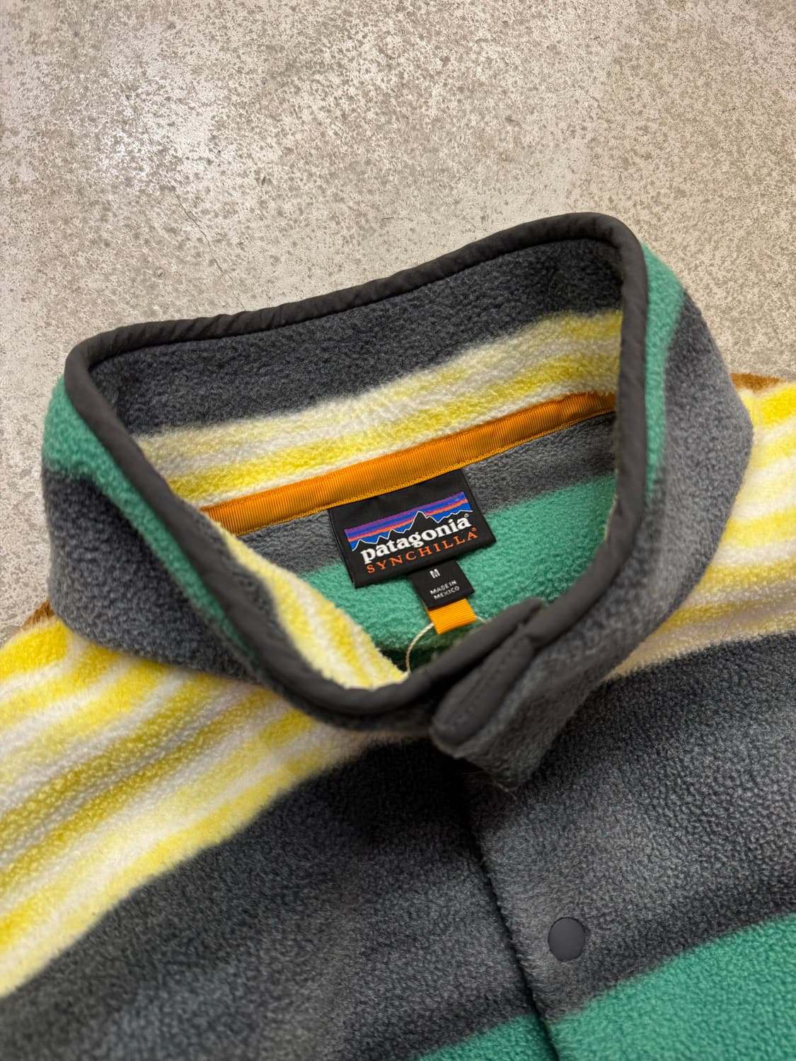 파타고니아 멀티컬러 스트라이프 신칠라 상품이미지3