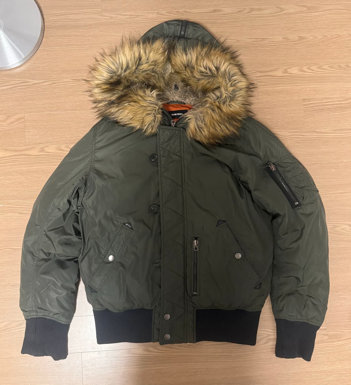 디젤 퍼 패딩 L 상품이미지1