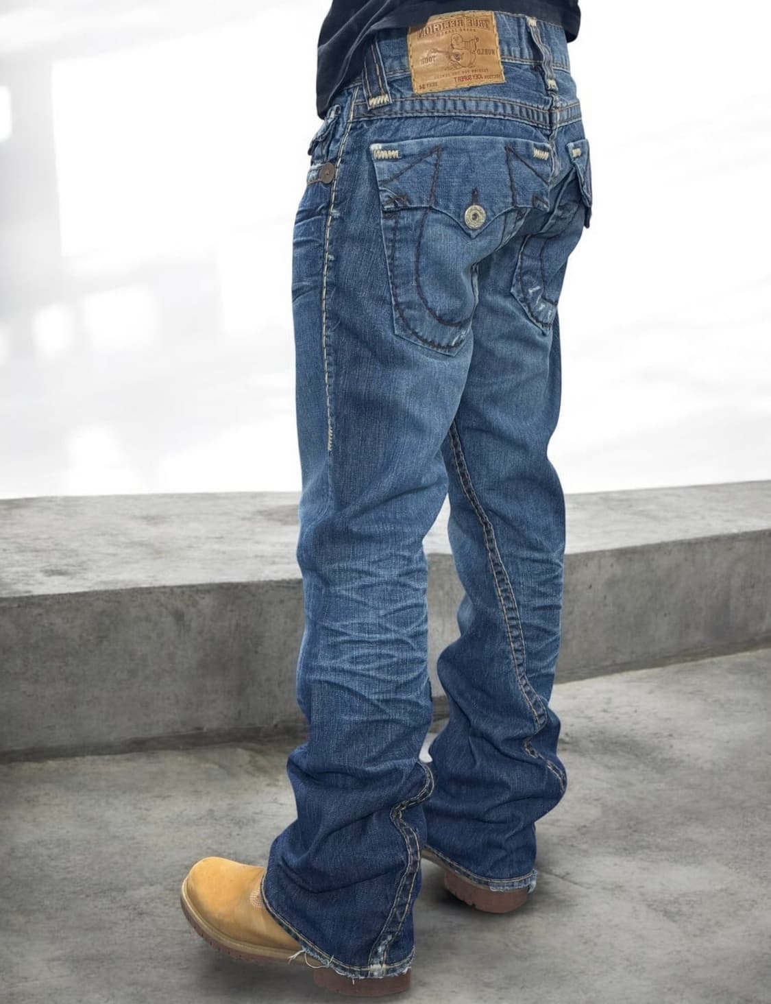 트루릴리젼 월드투어 조이 슈퍼티 플레어 부츠컷 데님팬츠 상품이미지2