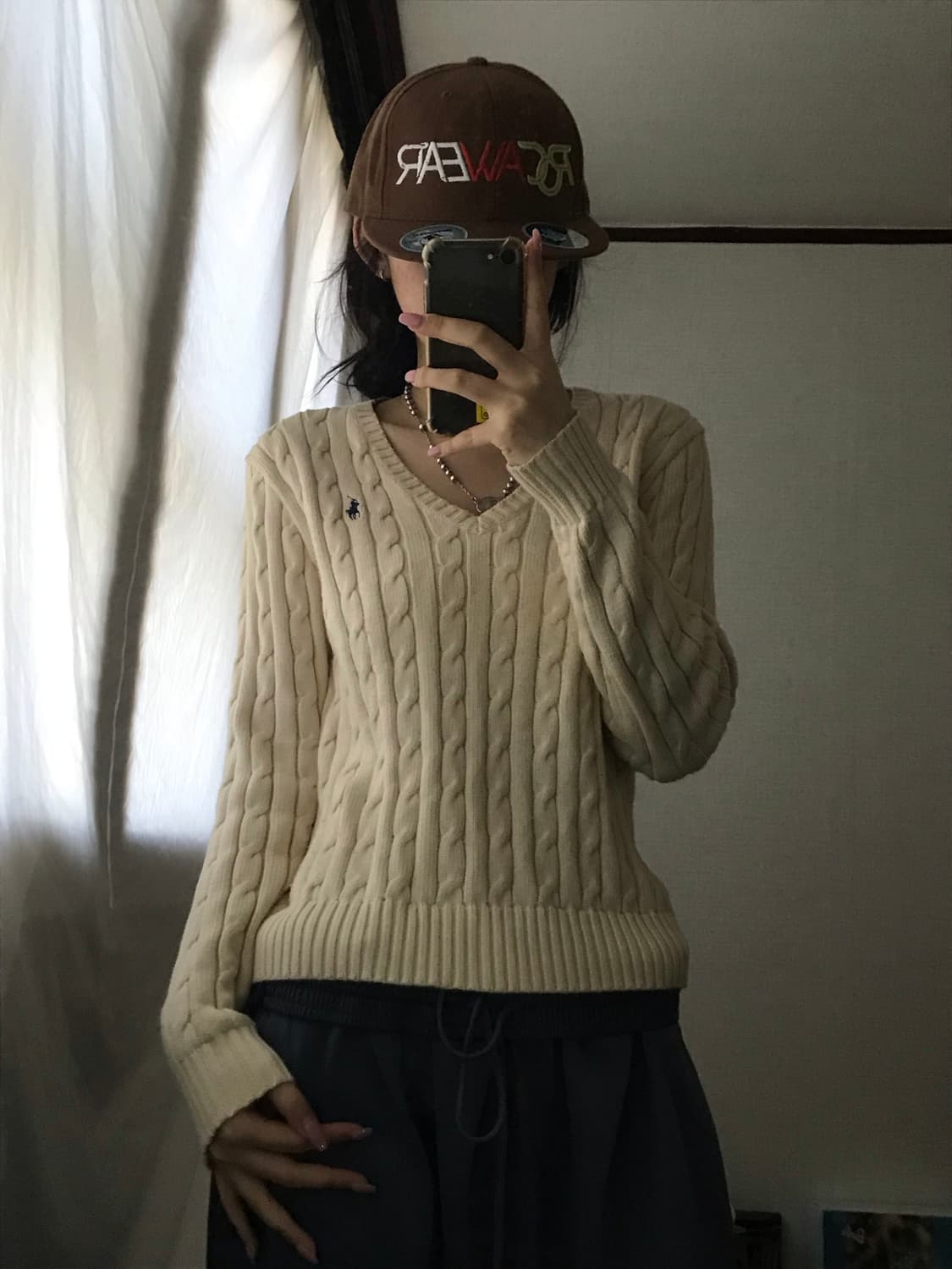 폴로 아이보리 브이넥 케이블 니트 상품이미지3