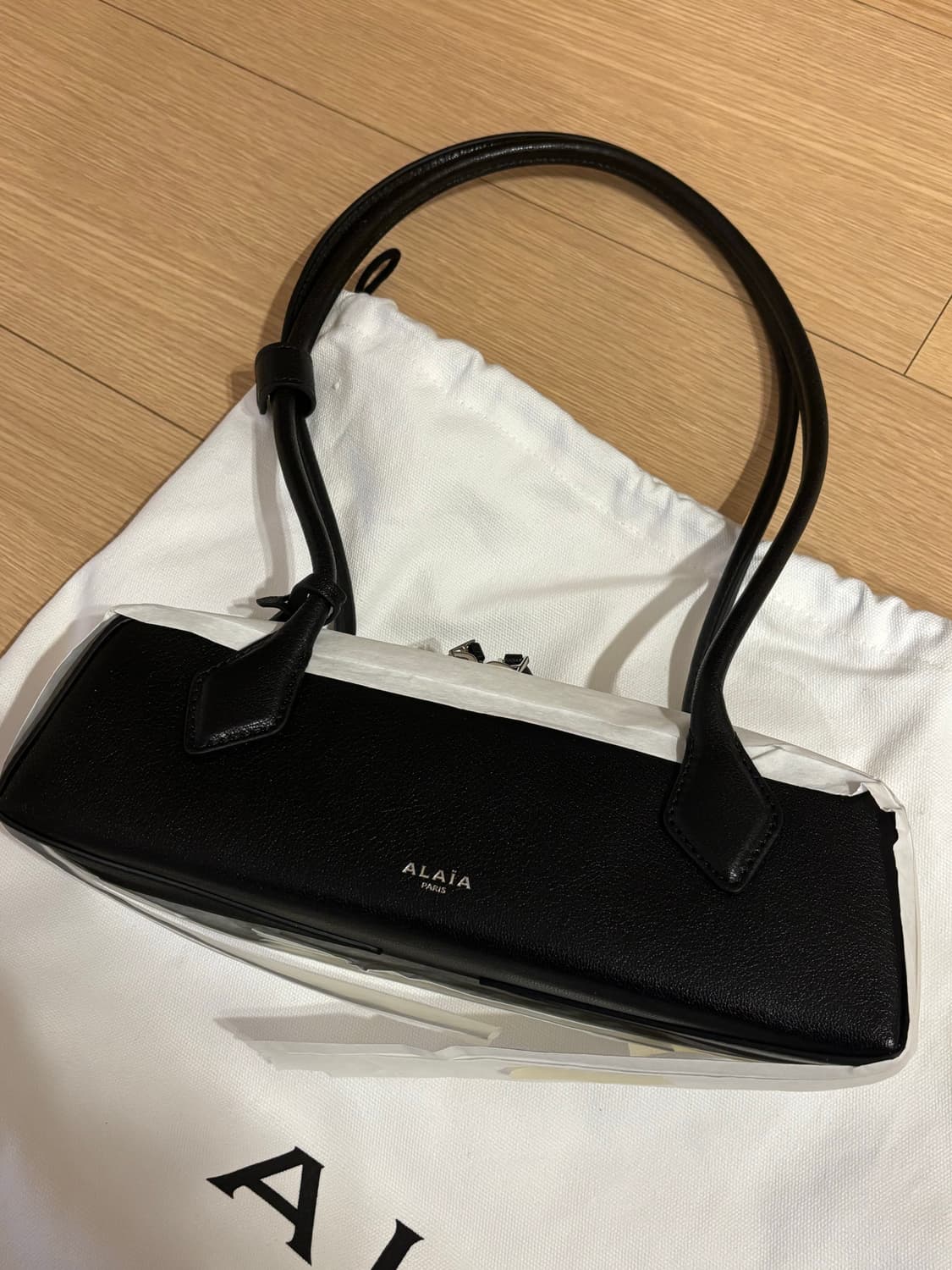 알라이아 테켈백 블랙 스몰🫧 새상품 상품이미지1