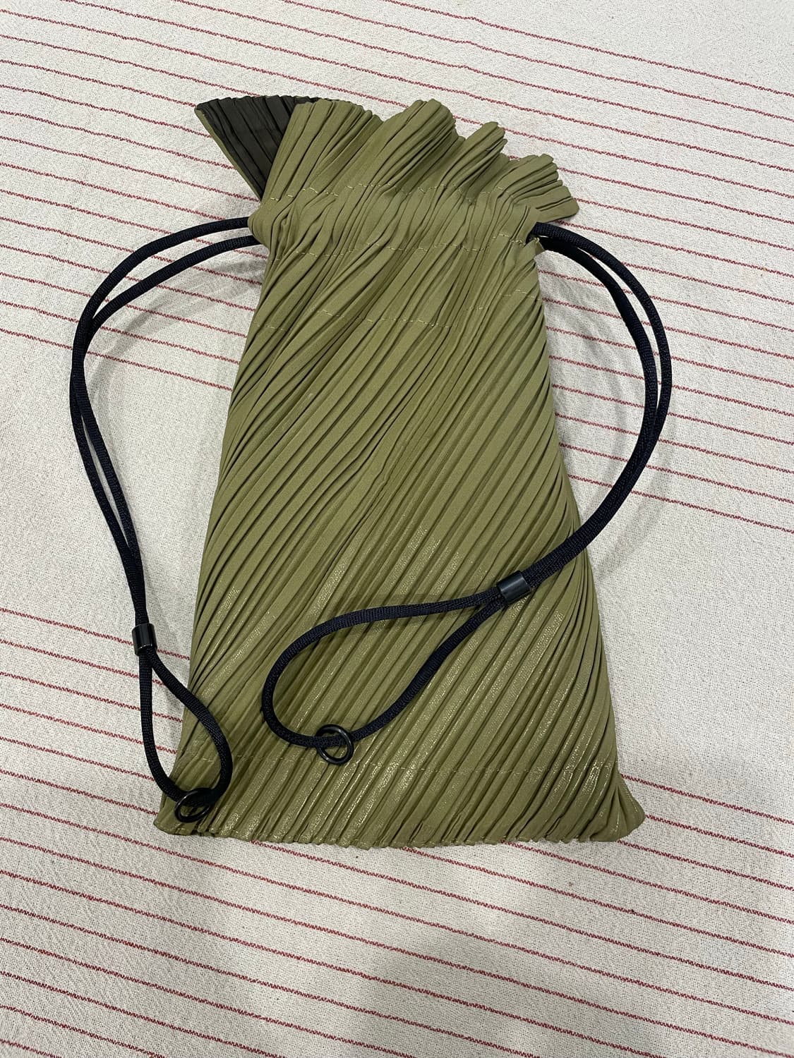 PLEATS PLEASE ISSEY MIYAKE drawstring 백 상품이미지2