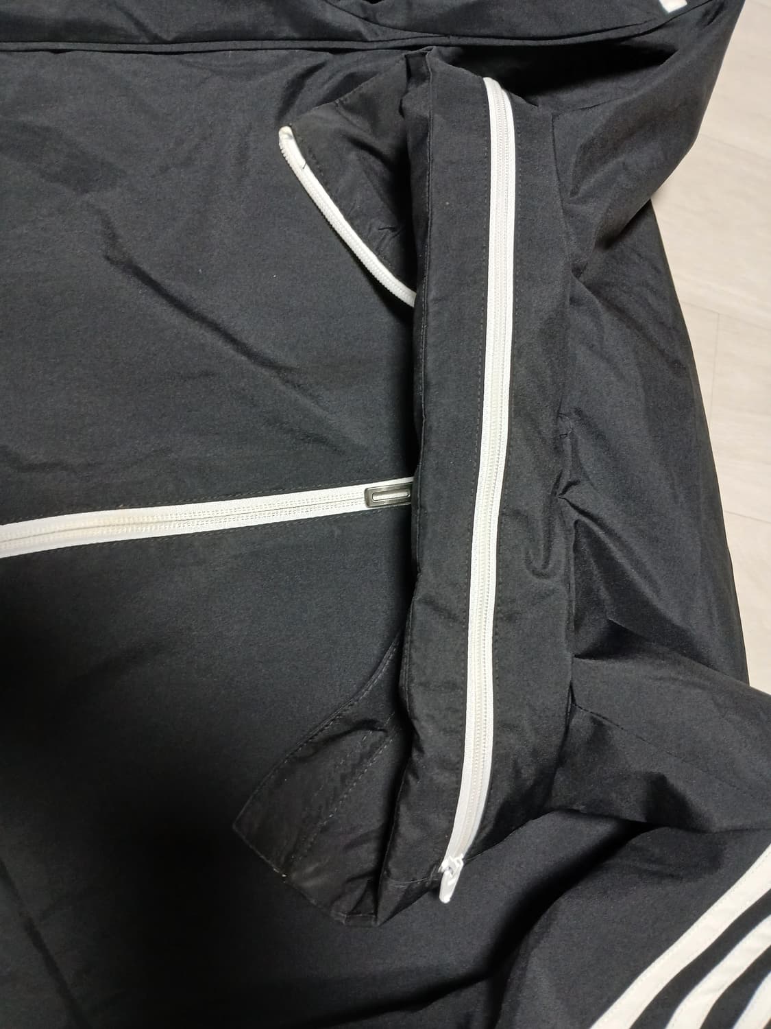 남여공용 아디다스 바람막이 adidas 새상품수준 M사이즈 상품이미지6