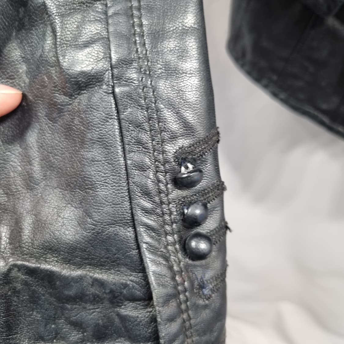 EnC 브랜드의 블랙 양가죽 블레이저 재킷 상품이미지5