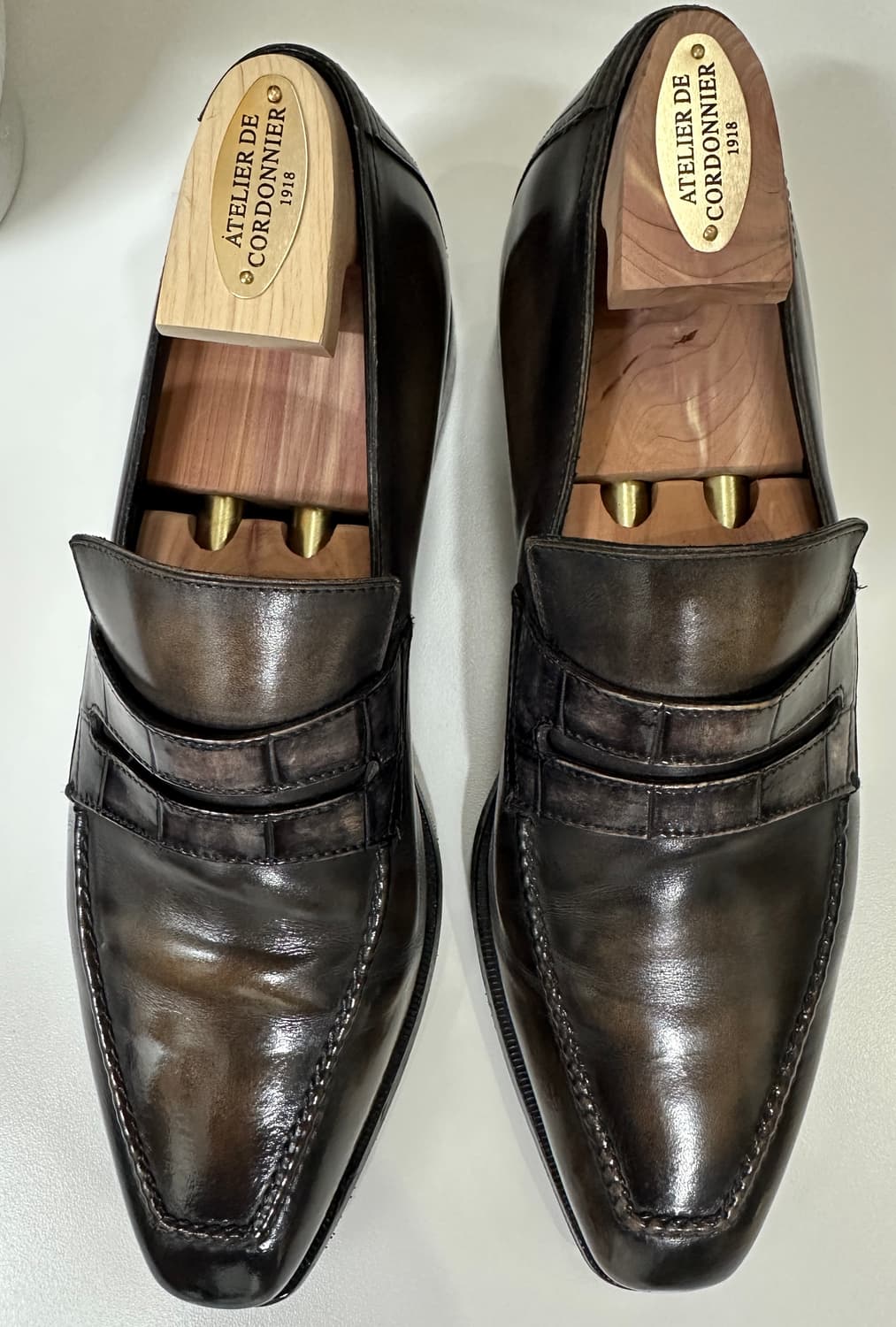 벨루티 가죽 로퍼 악어가죽 트림  상품이미지8