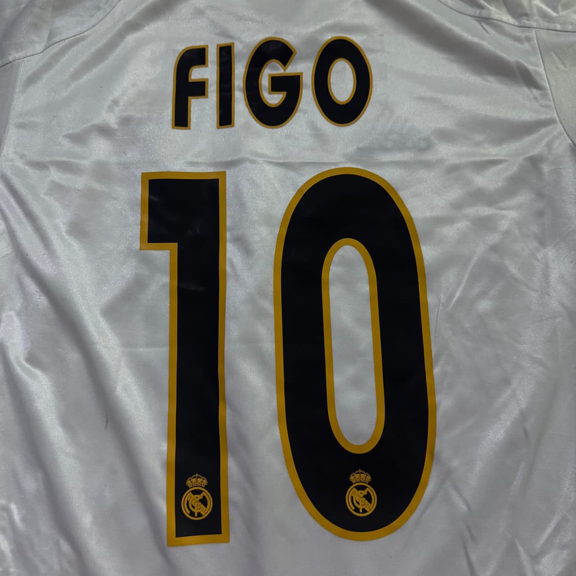 04-05 아디다스 레알 마드리드 NO.10 루이스 피구 홈 유니폼  상품이미지2