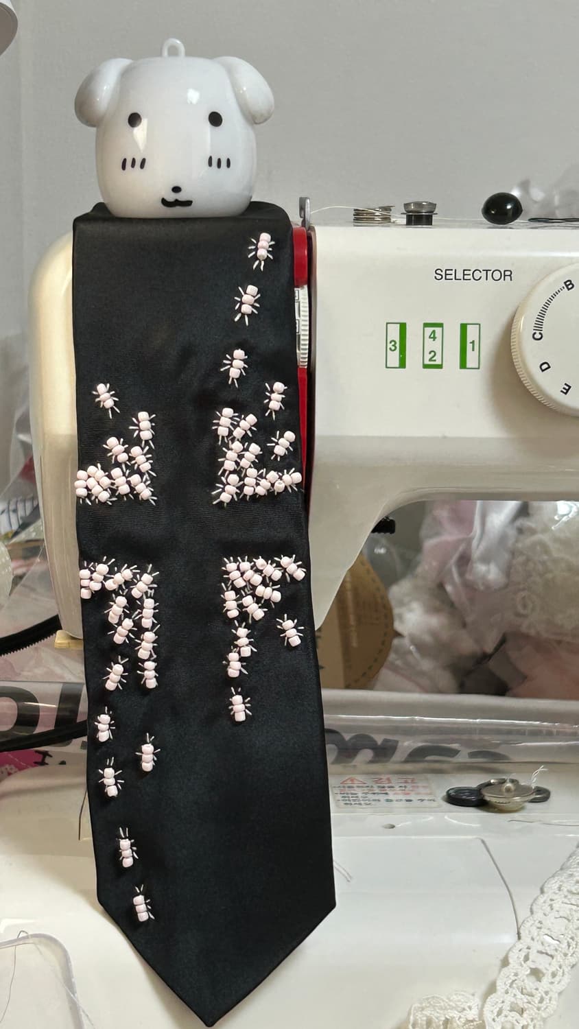 몰려드는 흰개미 넥타이 상품이미지2