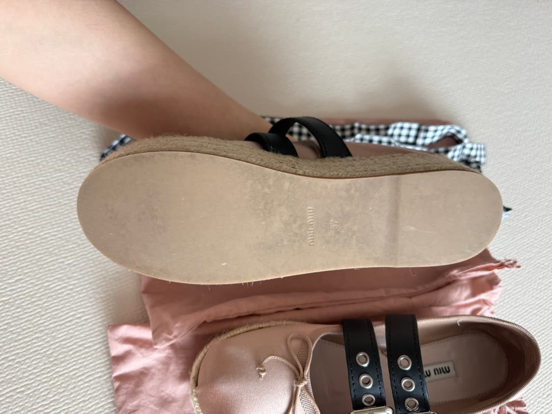미우미우 발레리나 에스파듀37 상품이미지3