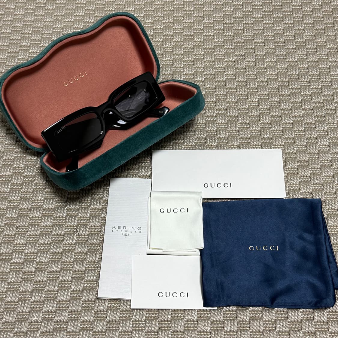 (OS) Gucci 구찌 랙탱귤러 스퀘어 GG템플 선글라스 상품이미지7