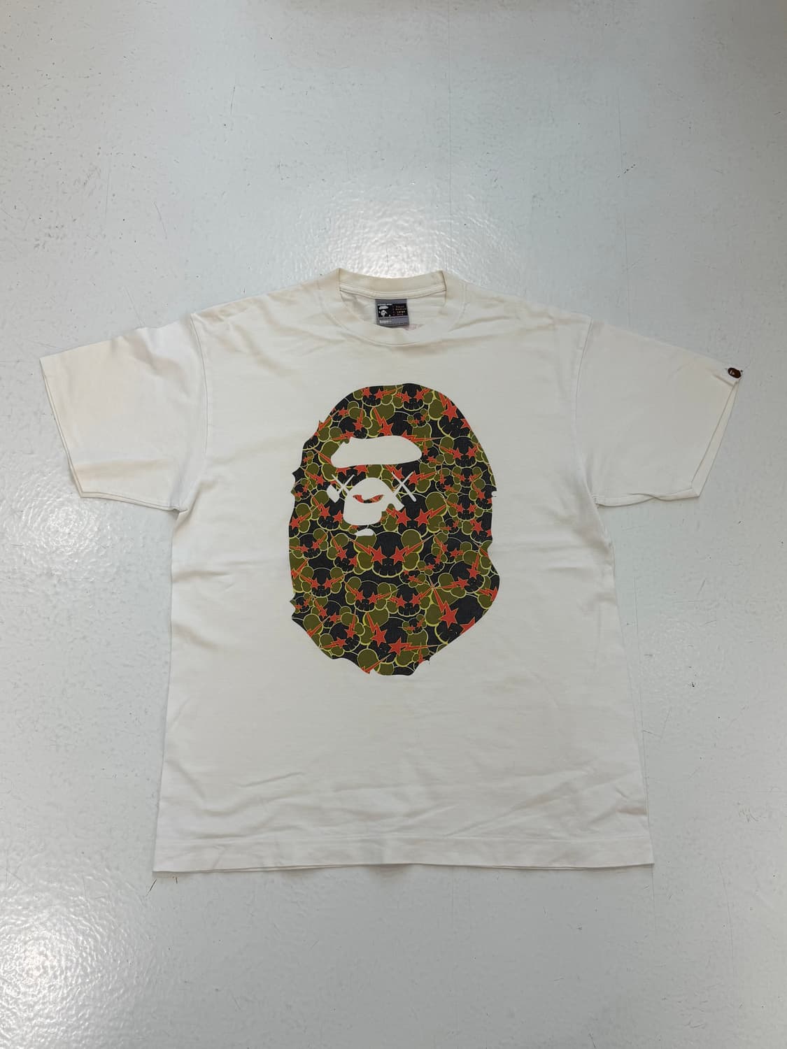 Bape x Kaws Skull Sta Head 티셔츠 상품이미지1