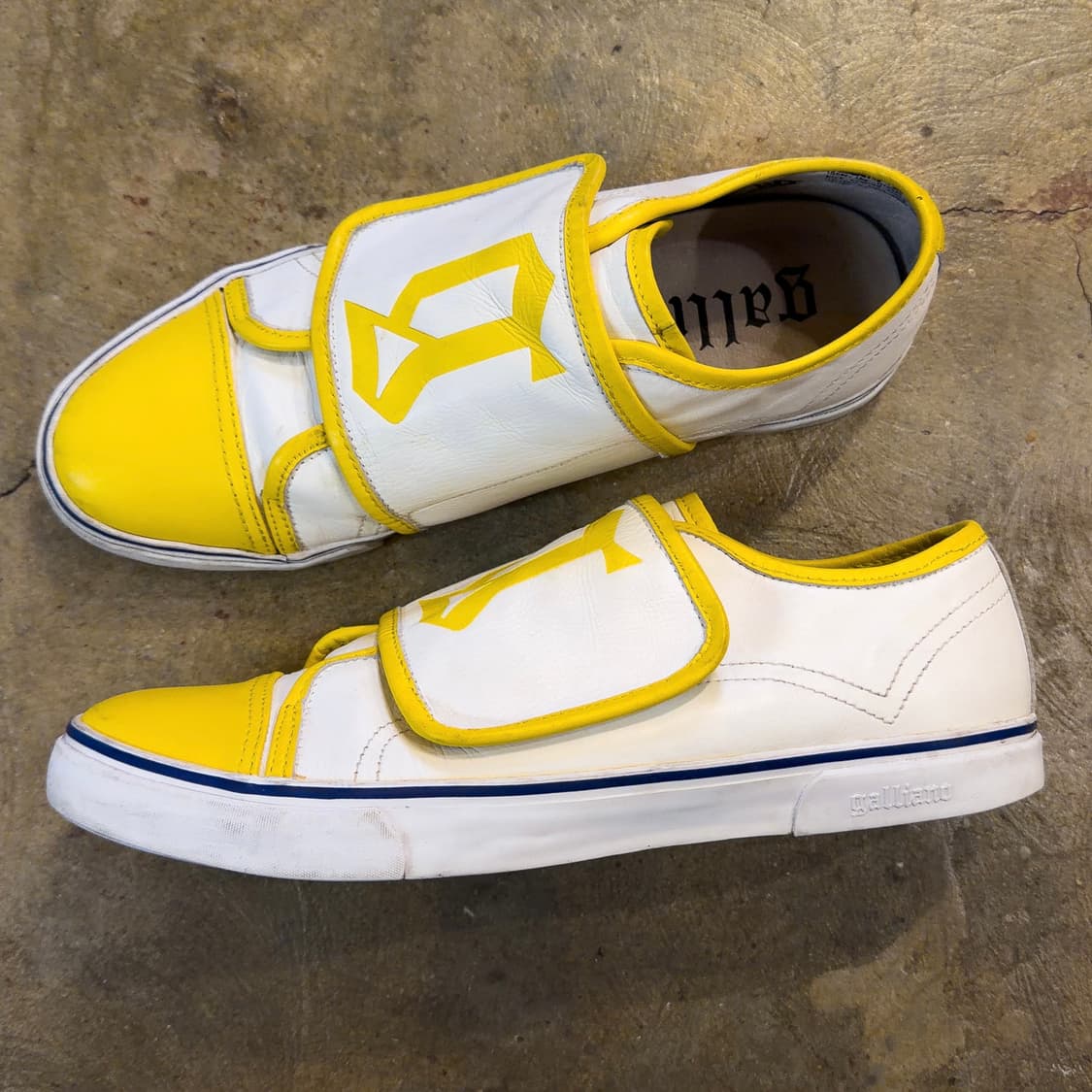 존갈리아노 레더 벨크로 스니커즈 상품이미지1