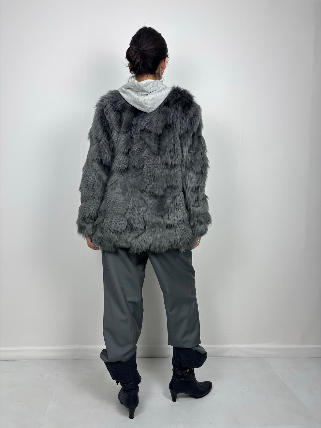 GRAY SOFT FUR JACKET 상품이미지3