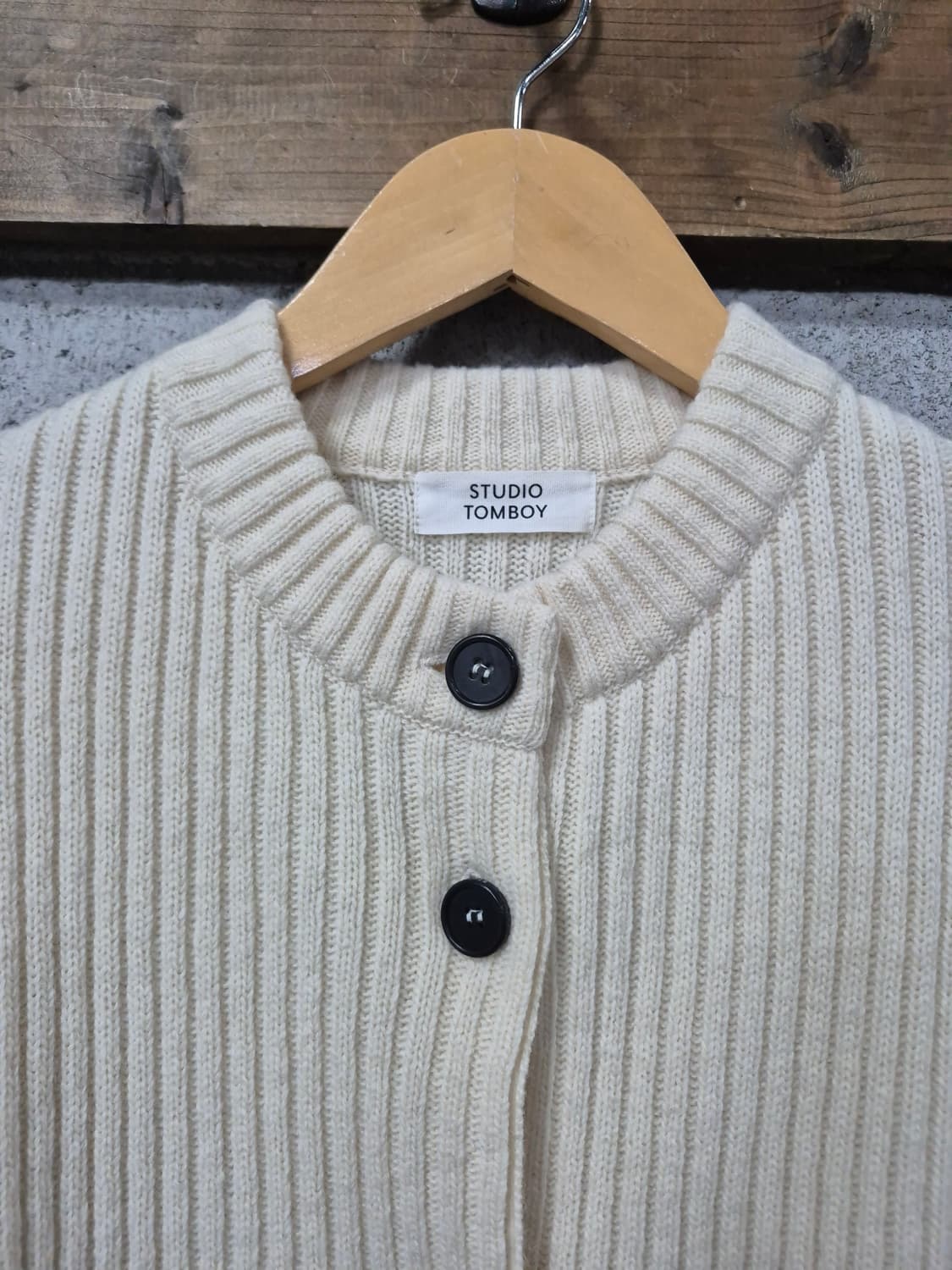 스튜디오톰보이 니트가디건 상품이미지2