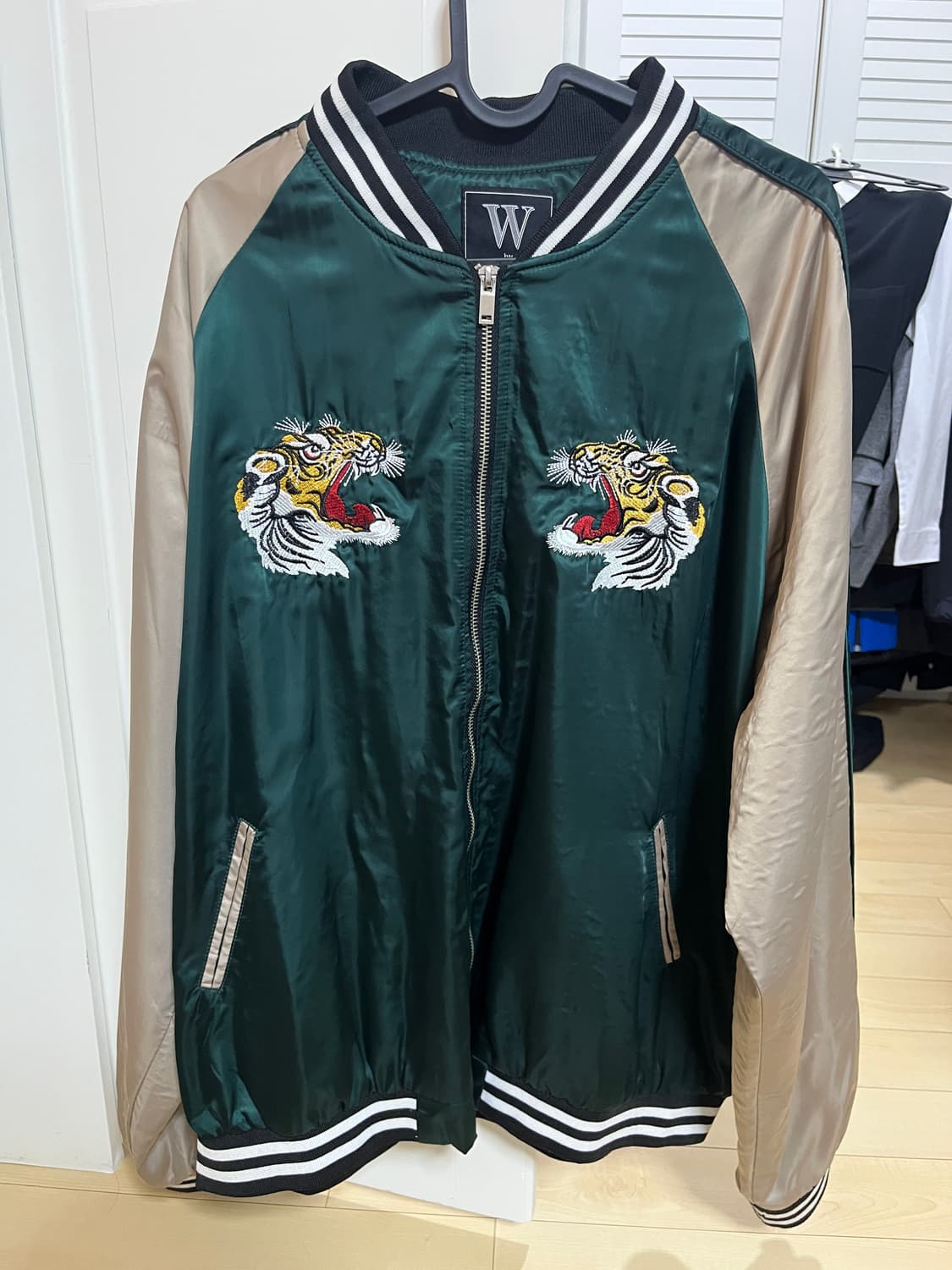 스카쟌 호랑이 자수 상품이미지2