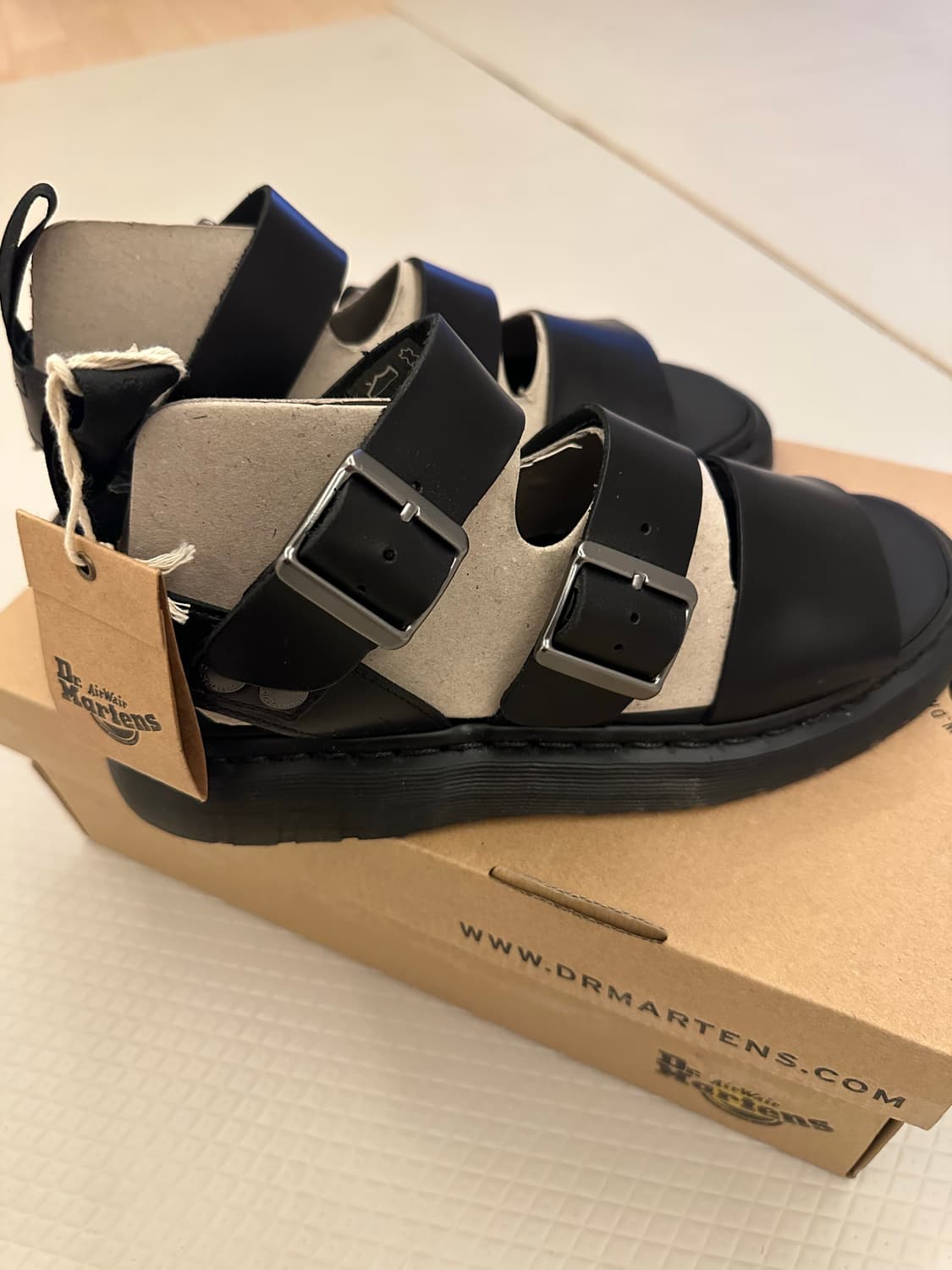 닥터마틴 그리폰 블랙 260 상품이미지4