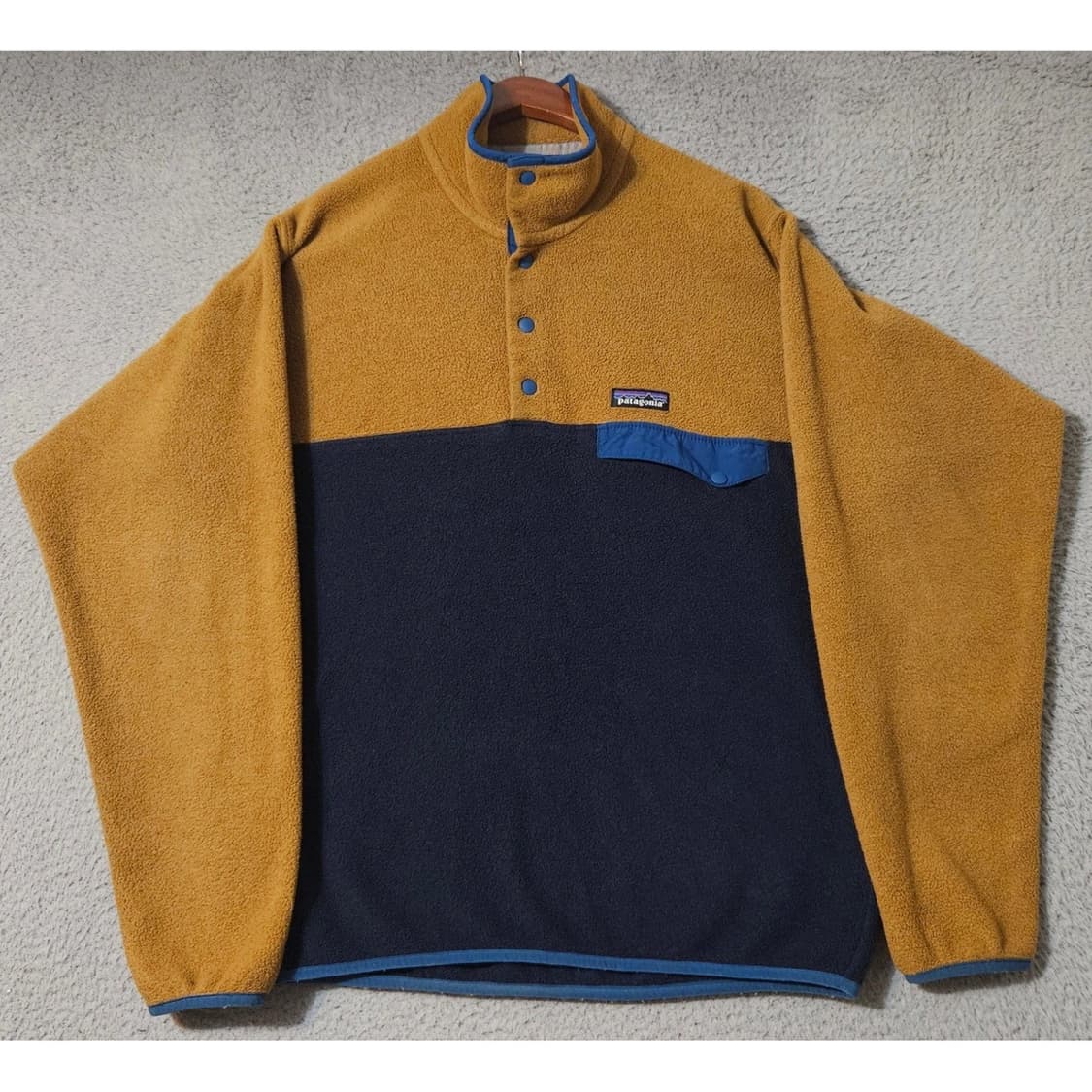 17FW 파타고니아 신칠라 스냅-T 컬러 블록 머스타드/네이비 상품이미지1