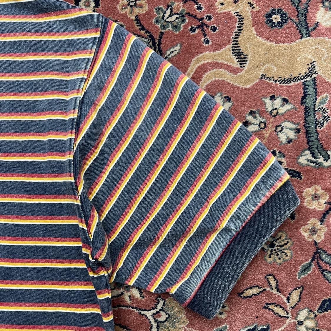 블랙아웃 블리치 티셔츠 상품이미지2