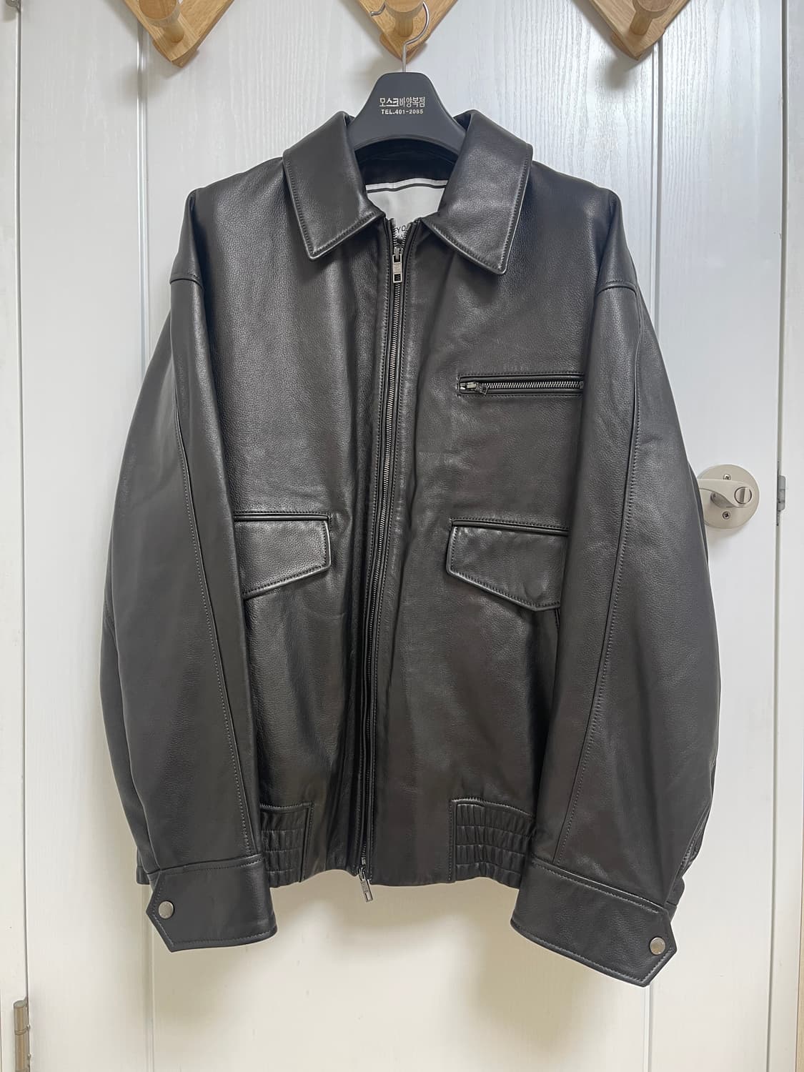 우영미 블랙 밴딩 가죽 재킷 24FW 50사이즈 상품이미지1