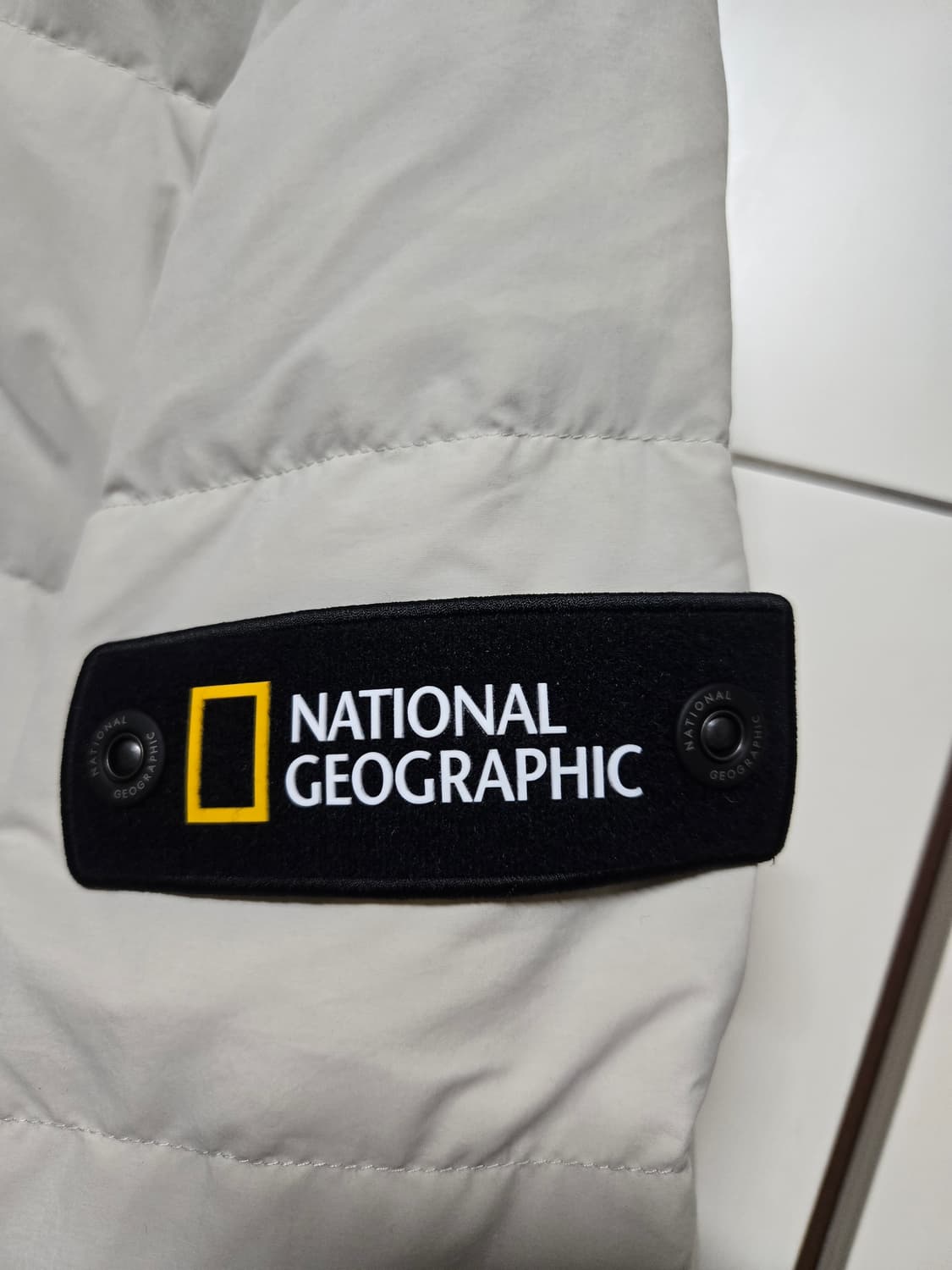 내셔널지오그래픽 경량 덕다운 패딩 상품이미지3