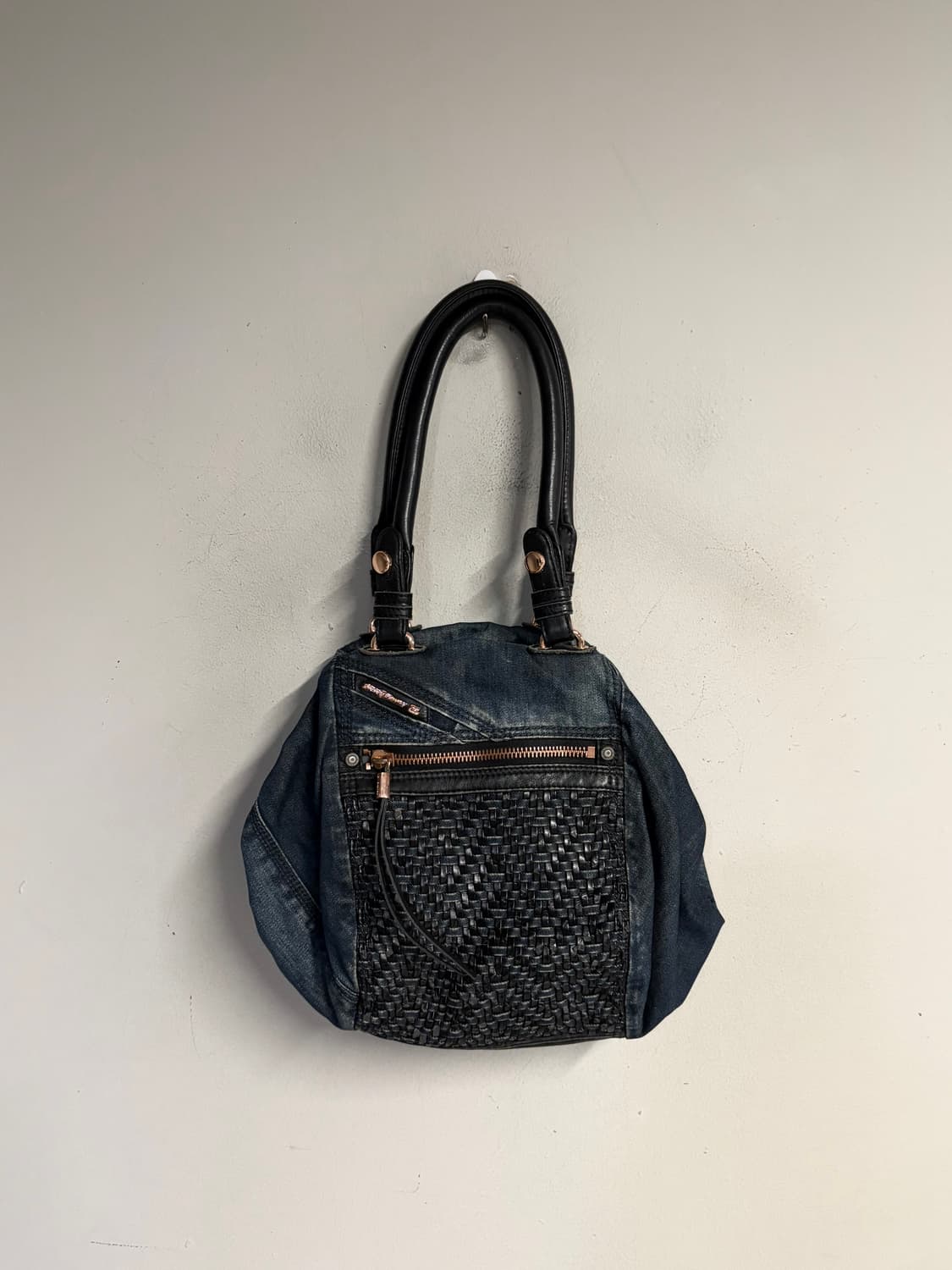 DIESEL denim x leather weave shoulder ba 상품이미지2