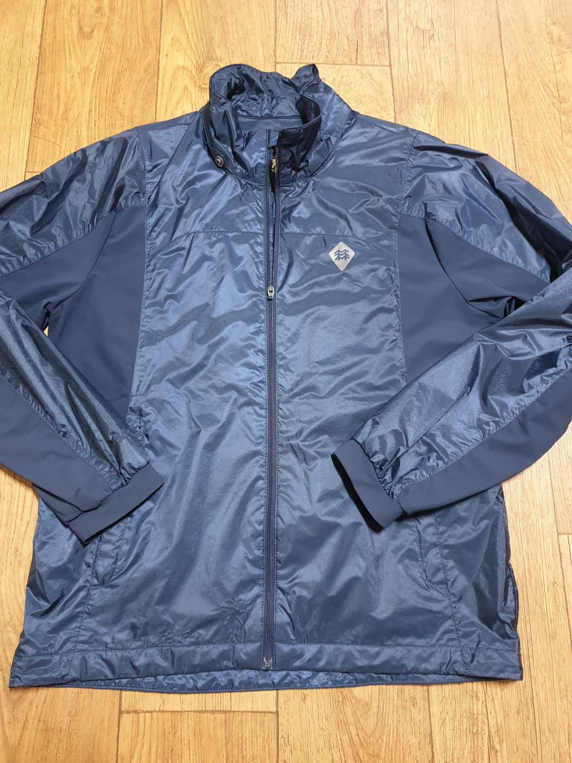 1114 코오롱 운동복 바람막이 100 사이즈입니다 상품이미지2