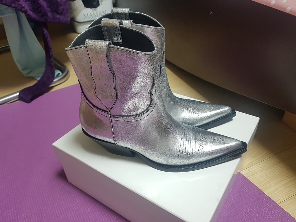 새상품 마르지엘라 웨스턴부츠 37 상품이미지1