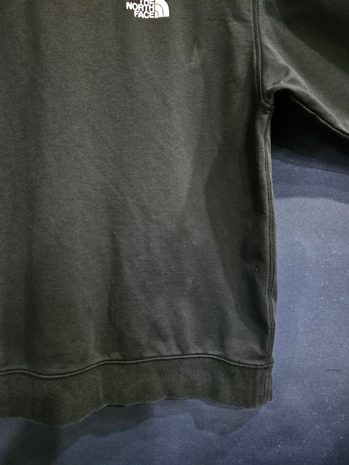 노스페이스 블랙 남성 세미오버핏 100 맨투맨  상품이미지6