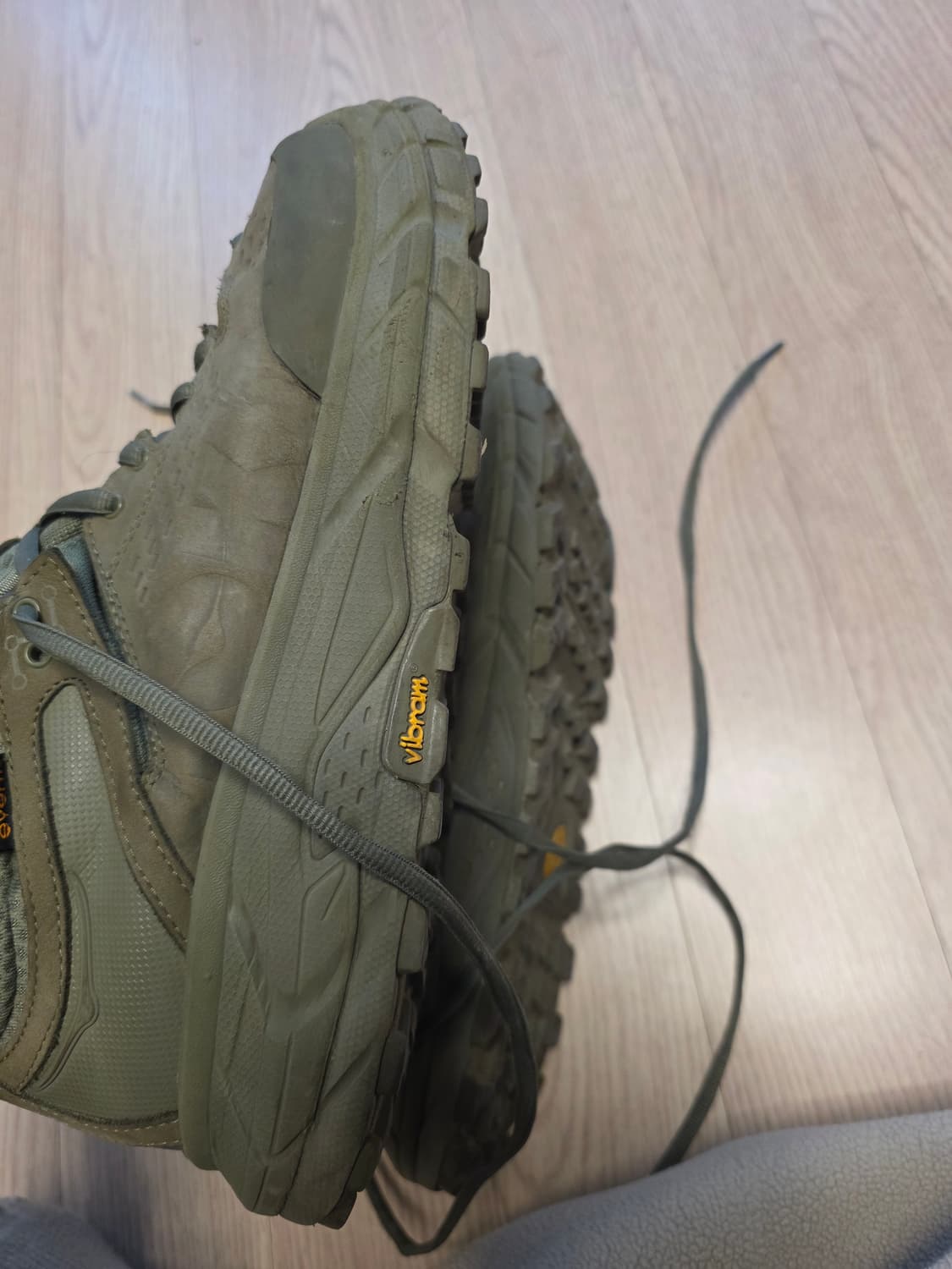 호카 토르 울트라하이 올리브 카키 280 eu44 us10 상품이미지9