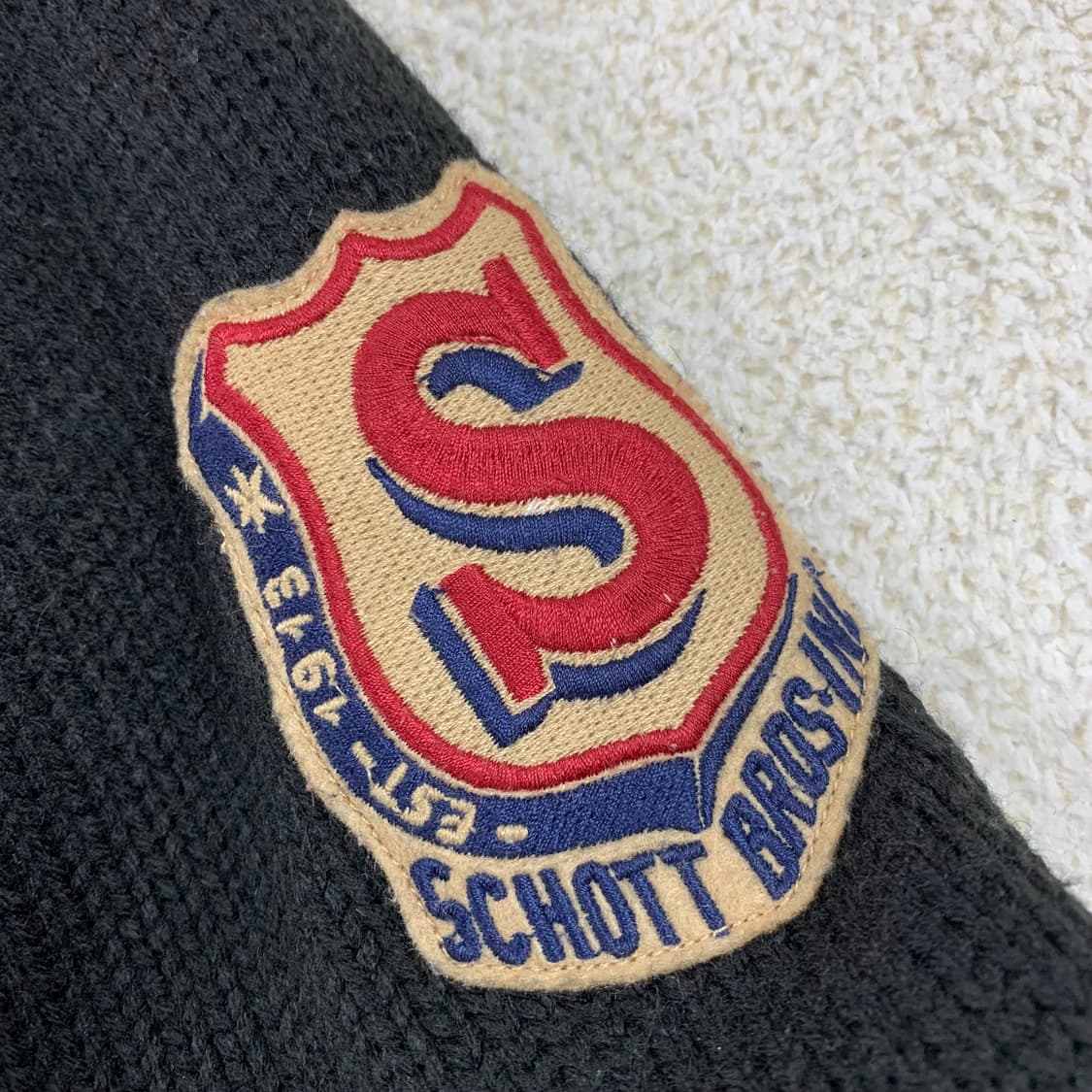 쇼트 토글 버튼 니트집업 블랙 상품이미지4