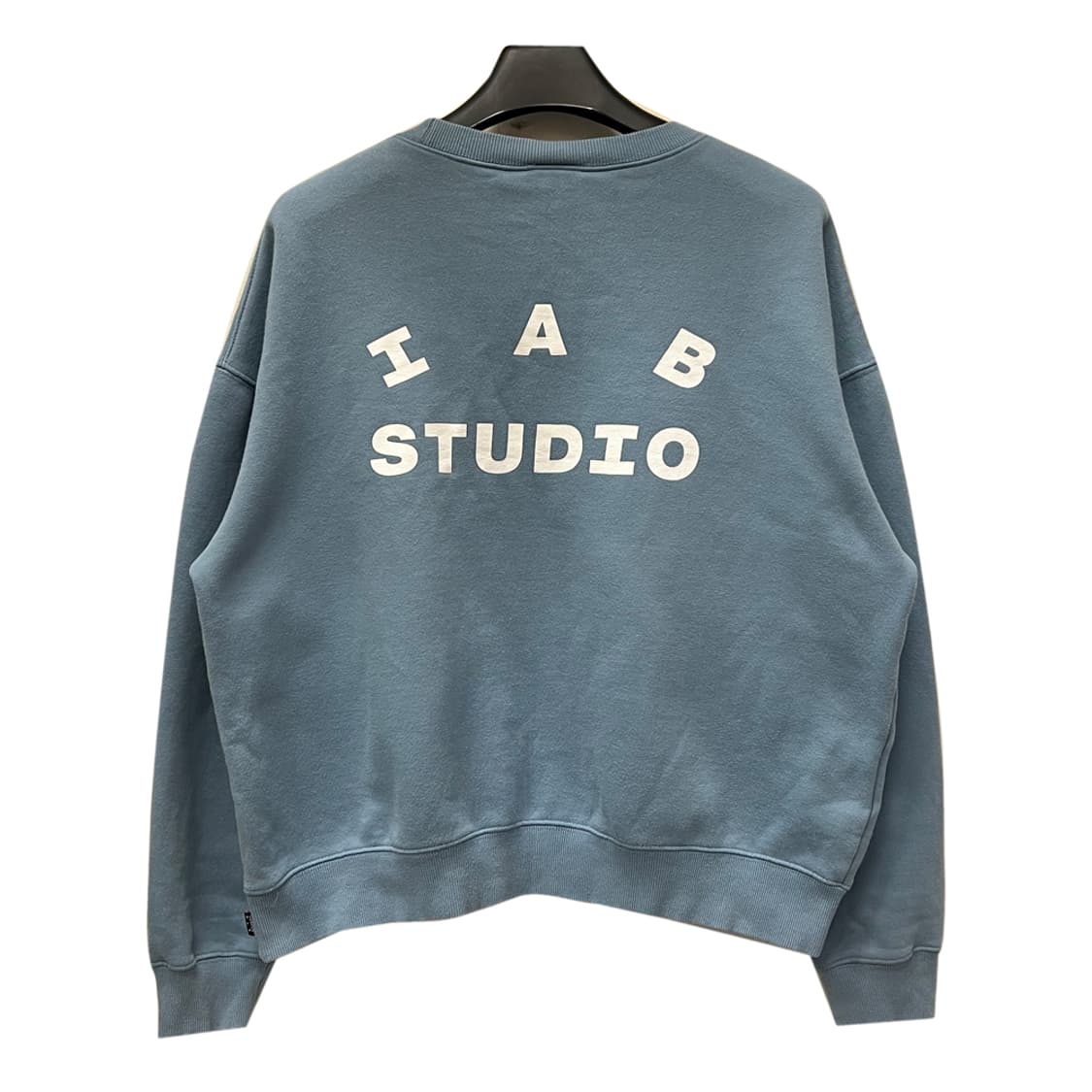 아이앱스튜디오 스카이블루 맨투맨 L 상품이미지3