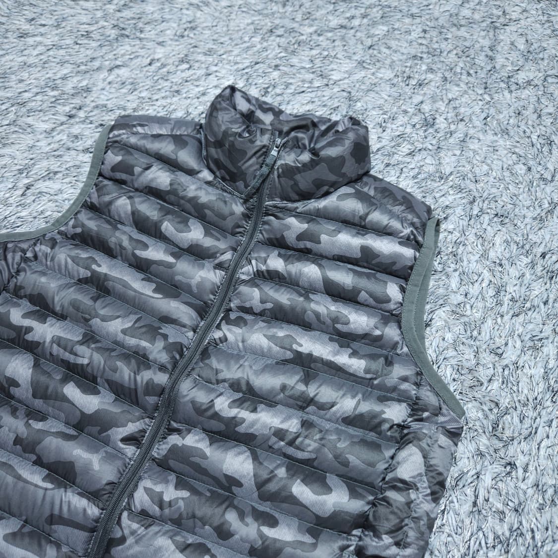 인디고뱅크) M 남자 거위털 경량패딩조끼 / 왕눈이샵 상품이미지3