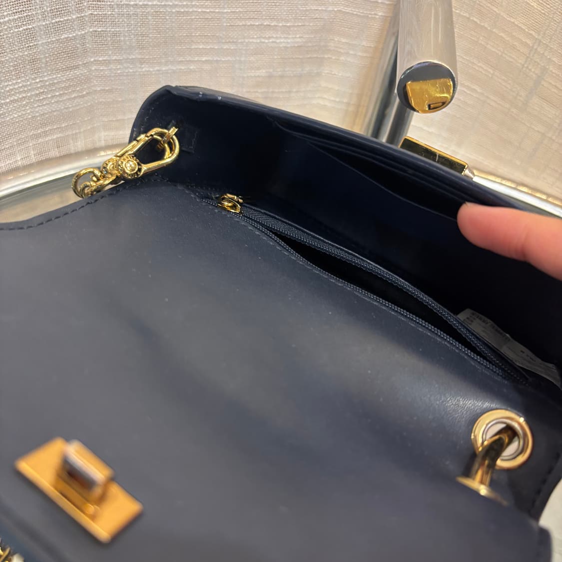 정품 찰스앤키스 토트 크로스백     상품이미지8