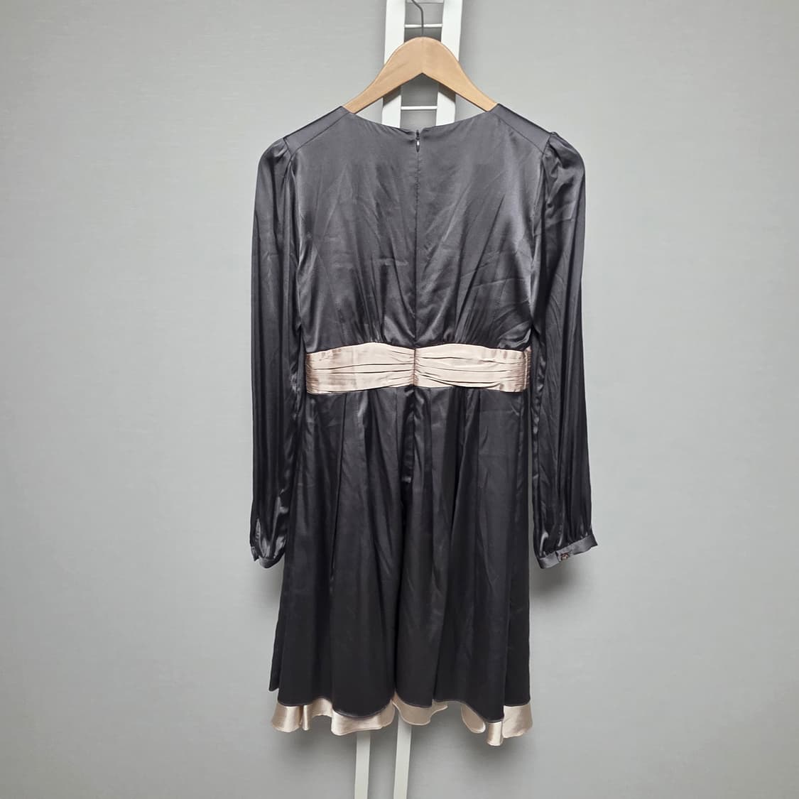 모조에스핀 실크 롱 슬리브 미니 원피스 상품이미지6