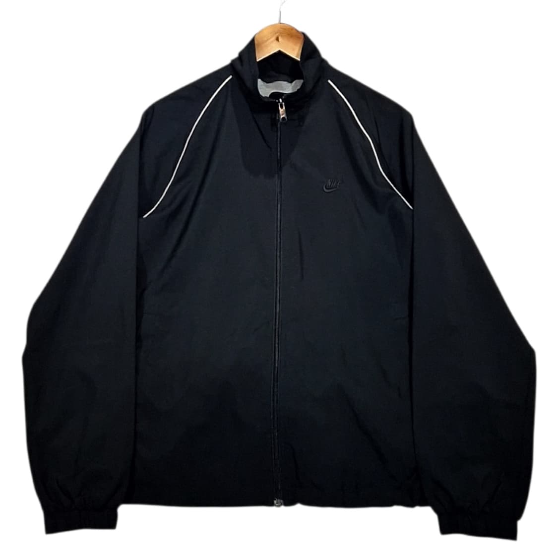 나이키 자수로고 바람막이 상품이미지1