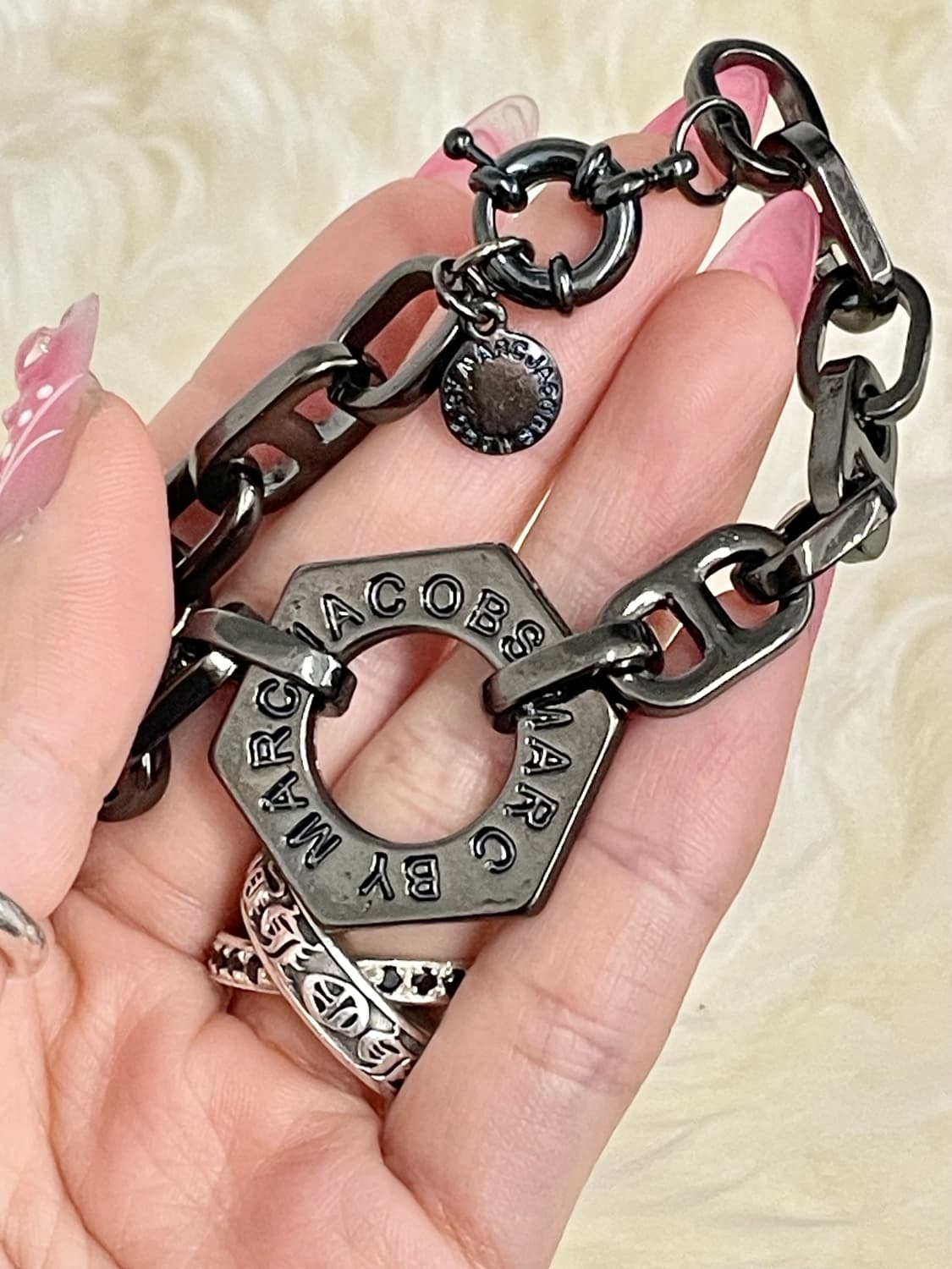 마크바이마크제이콥스 로고 헥시 체인 팔찌 상품이미지3