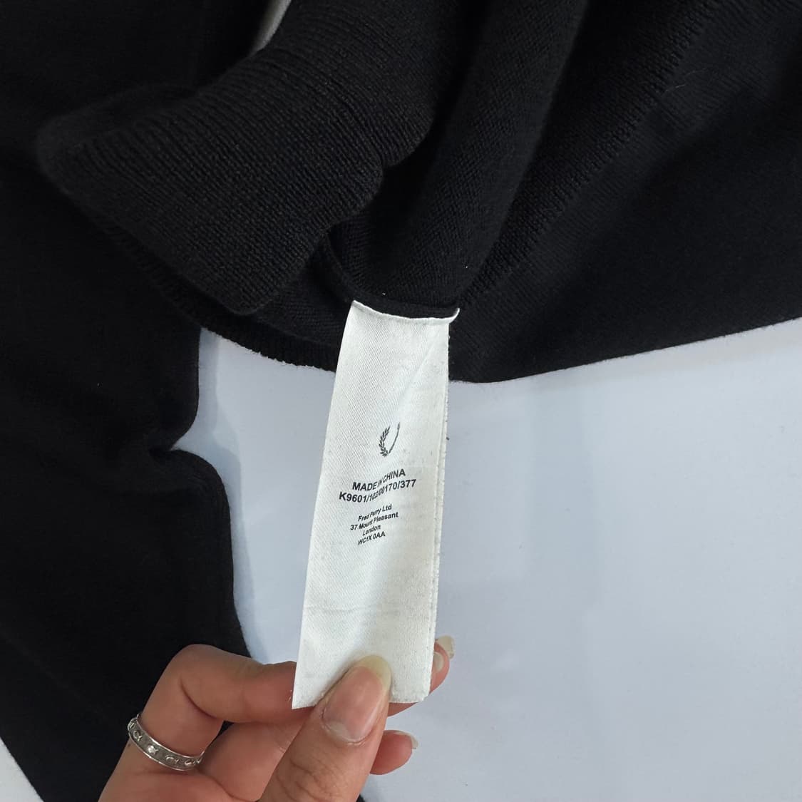 Fred Perry 프레드페리 화이트로고 블랙 니트 상품이미지6