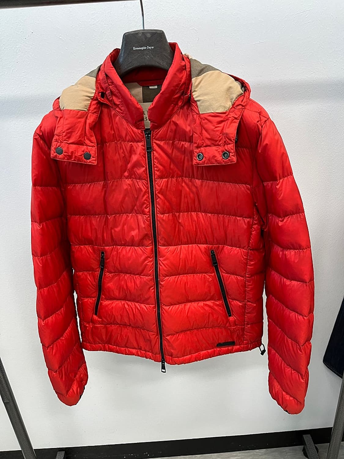 105) 버버리 후드 경량다운  상품이미지3