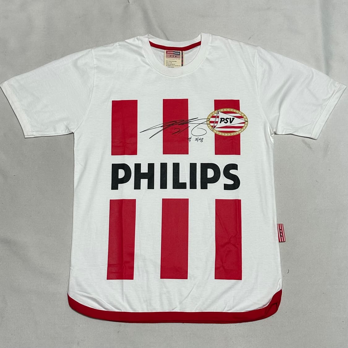 M 아인트호벤 PSV 박지성 싸인 반팔 티셔츠 상품이미지2