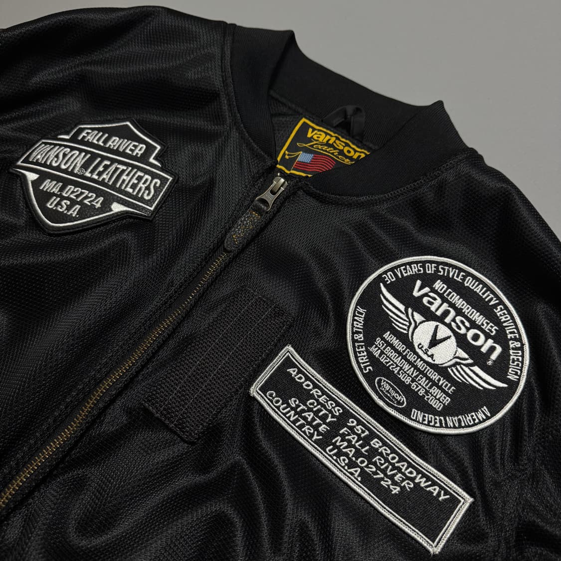 VANSON 22ss 블랙컬러 양면 패치 로고 슬리브 자수 메쉬 MA-1 상품이미지4