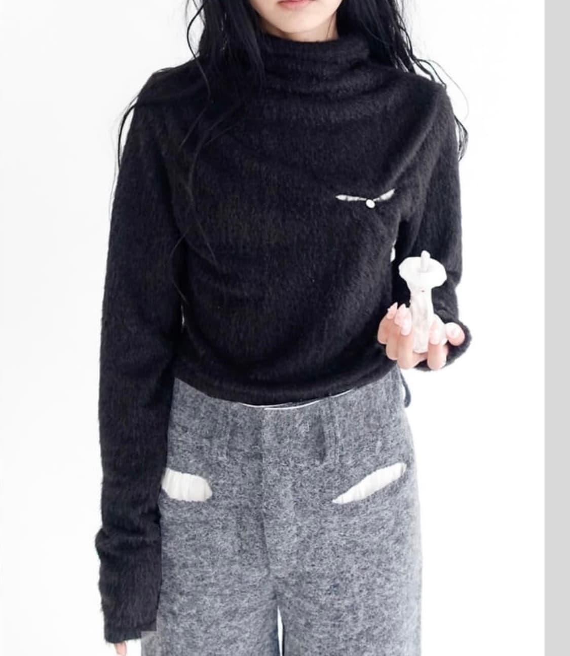 샵페어리 플러피 터틀넥 퍼 티셔츠 그레이 상품이미지5