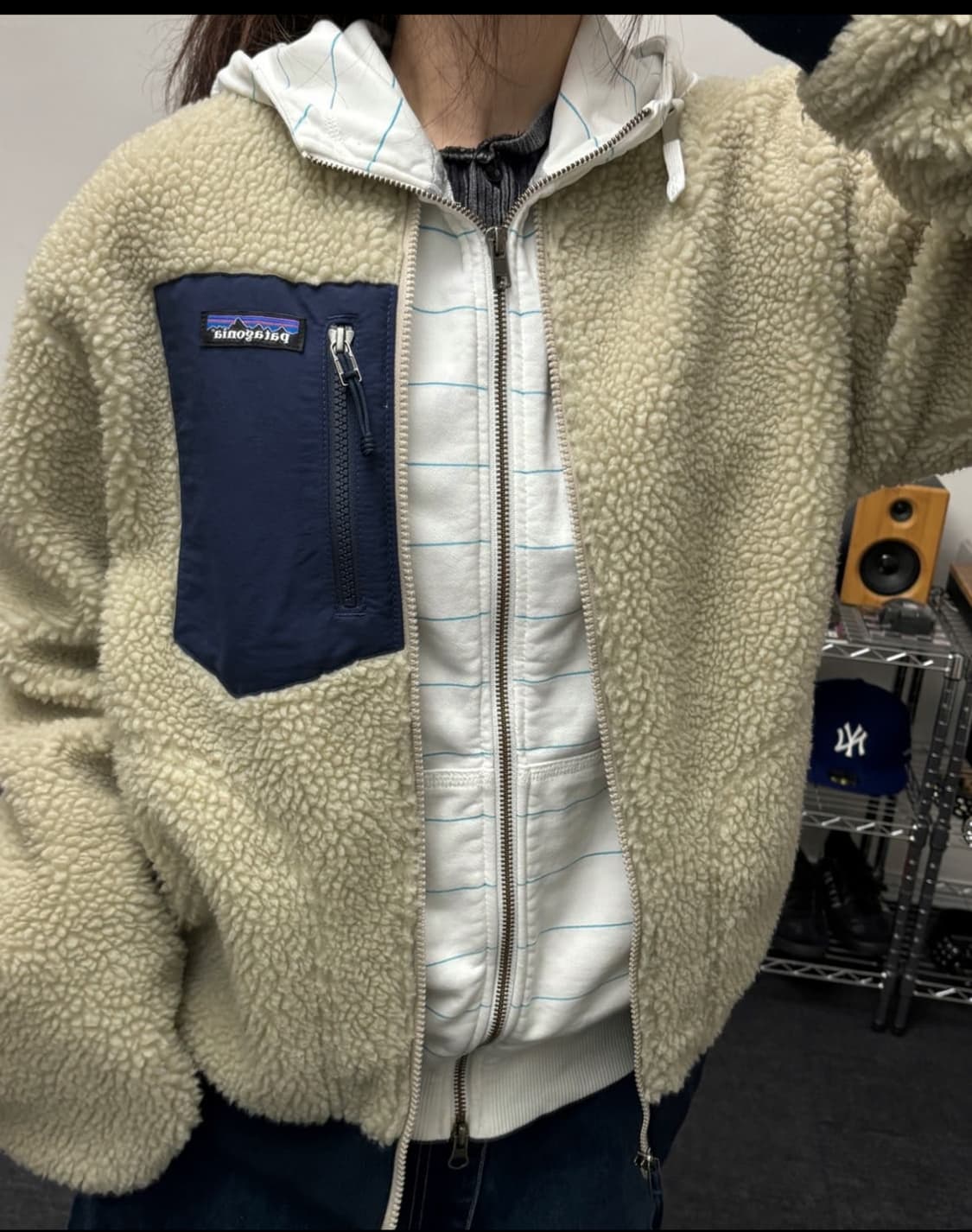 파타고니아 레트로X 베이지 후리스 자켓 상품이미지2