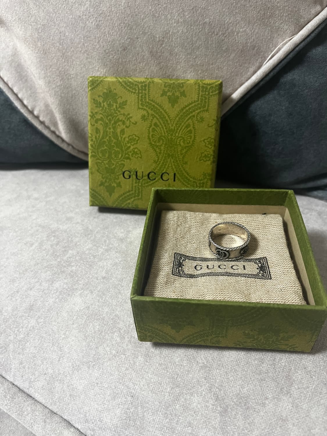 구찌 더블 G링 실버 에이지드 피니쉬 반지 18호 상품이미지4