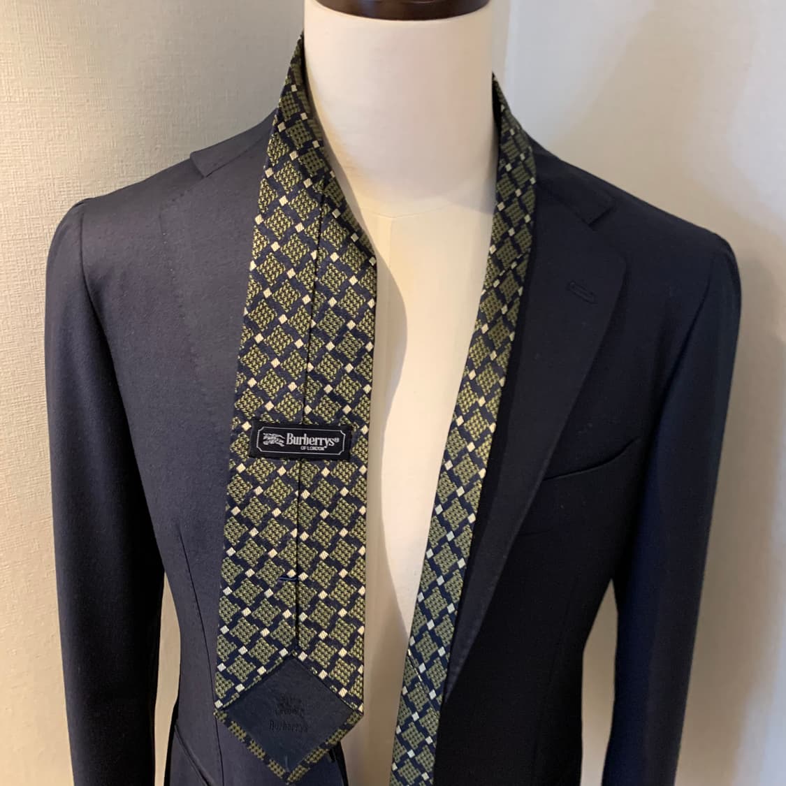 버버리(BURBERRY) 명품 체크넥타이 웨딩촬영 A+등급 8.7cm 상품이미지2