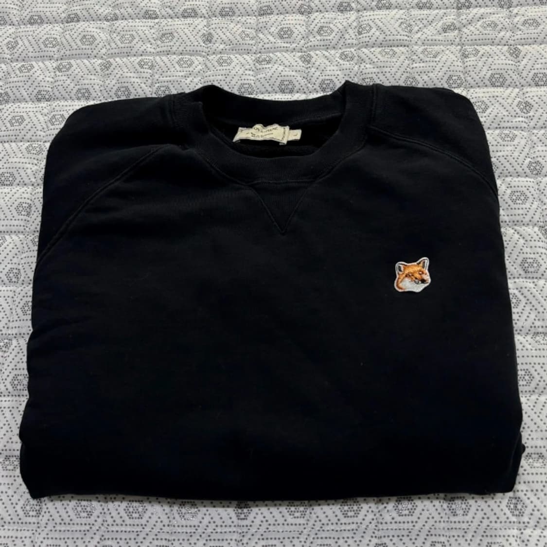 메종키츠네 폭스 패치 블랙 맨투맨 100 상품이미지1